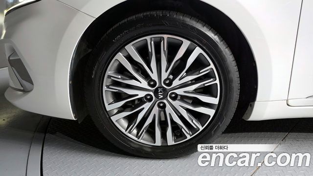 Kia K7 из Кореи Encar