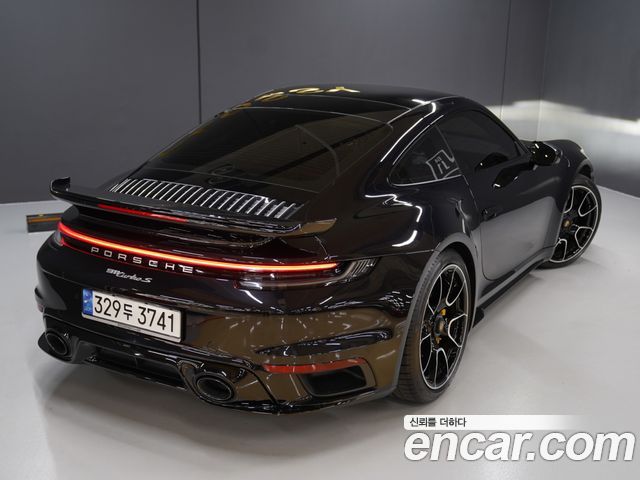 Porsche 911 Turbo S — пробег 7 830 км — фото 5 из 5