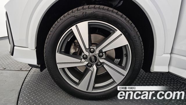 Audi Q2 из Кореи Encar