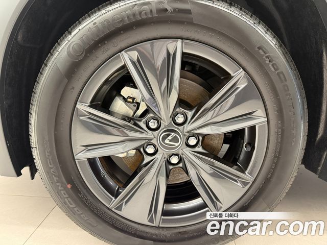 Lexus UX из Кореи Encar