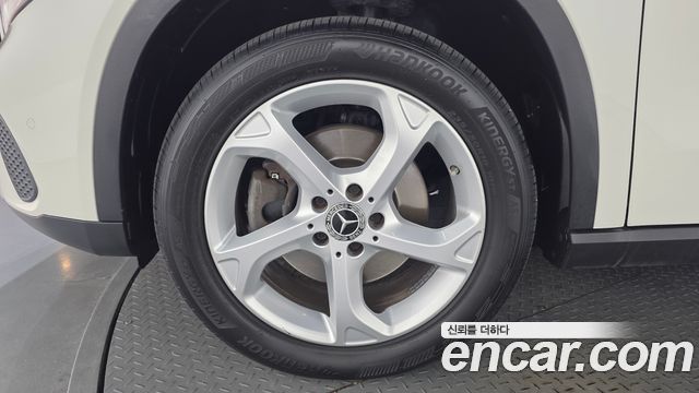 Mercedes-Benz GLA-Class из Кореи Encar