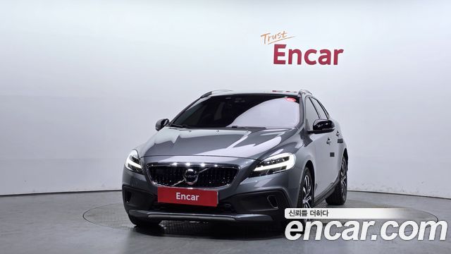 Volvo V40 D3 — пробег 51 749 км — фото 3 из 5