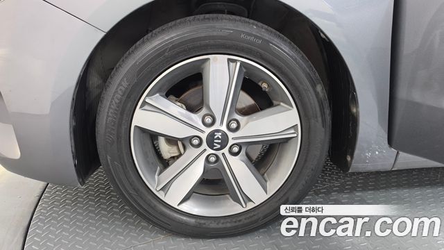 Kia K3 из Кореи Encar