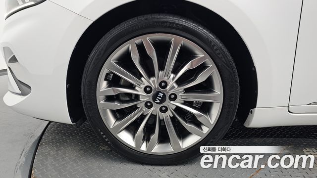 Kia K7 из Кореи Encar