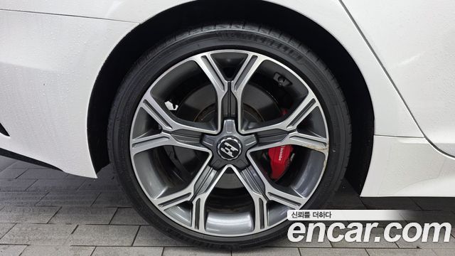 Kia Stinger из Кореи Encar
