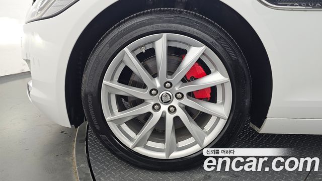 Jaguar XF из Кореи Encar