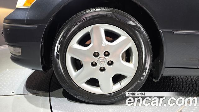 Lexus LS из Кореи Encar
