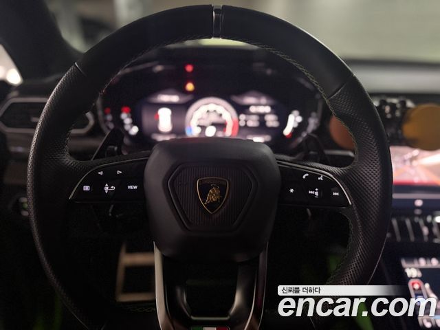 Lamborghini Urus 4.0 V8 — пробег 39 000 км — фото 5 из 5