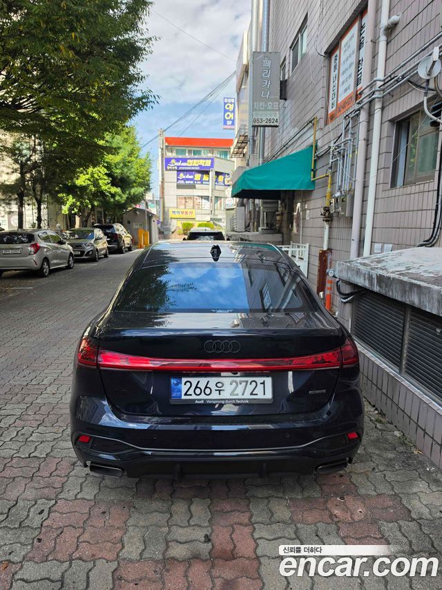 Audi A5 40 TFSI Quattro S Line Black Edition — пробег 2 900 км — фото 4 из 5